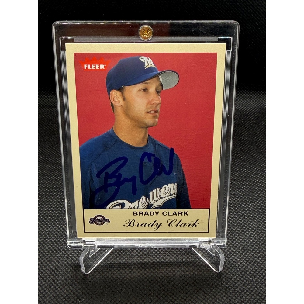 2005 Fleer Tradition Brady Clark Milwaukee Brewers Hand Signed Card #405 SC259